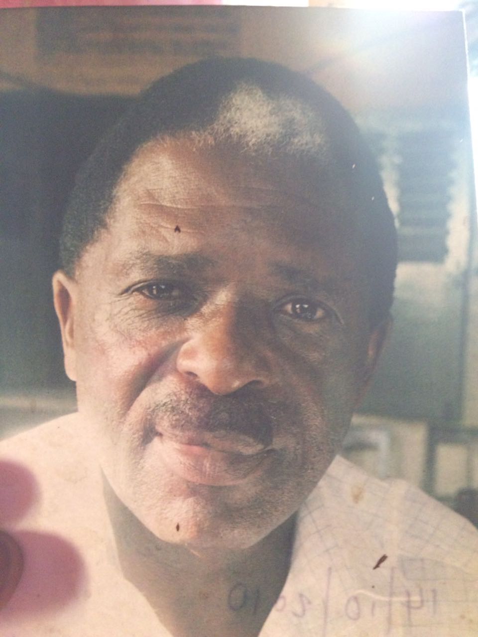 fa301852-7d85-4122-bf79-0241a576934d